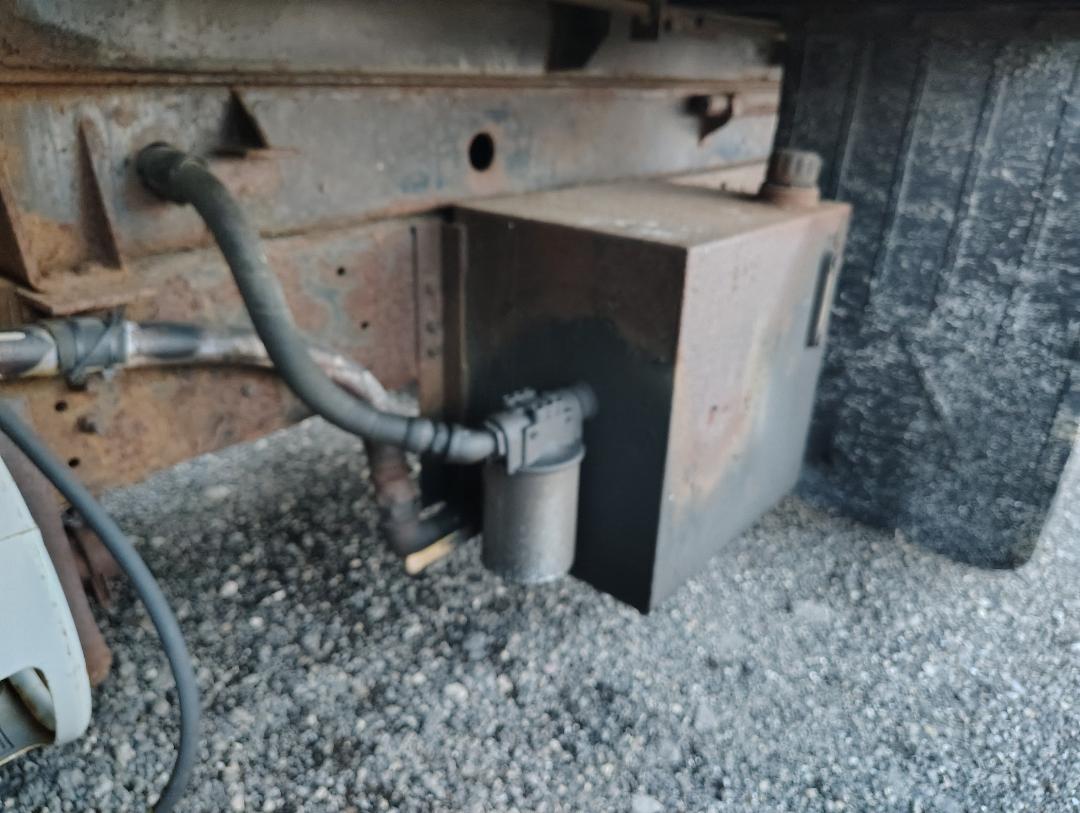 1998 GMC Top Kick C5500 - Image 10